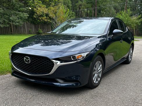 Used 2025 MAZDA MAZDA3 s FWD image 2