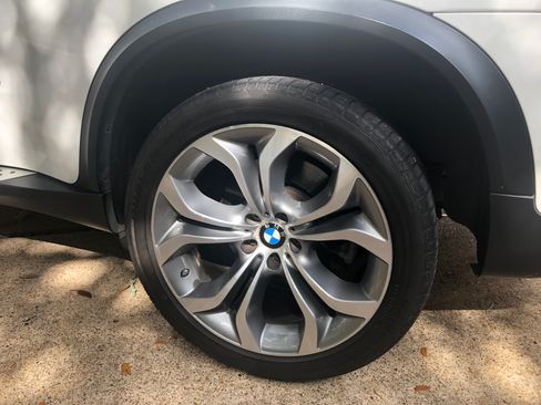 Used 2011 BMW X5 xDrive50i AWD/4WD image 15