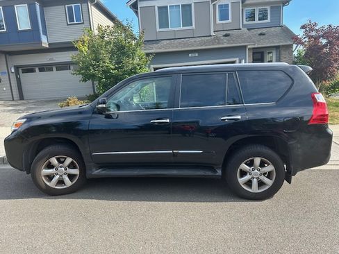 Used 2013 Lexus GX 460 w/ Preferred Accessory Pkg AWD/4WD image 1