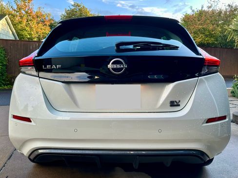 Used 2023 Nissan Leaf SV Plus image 8