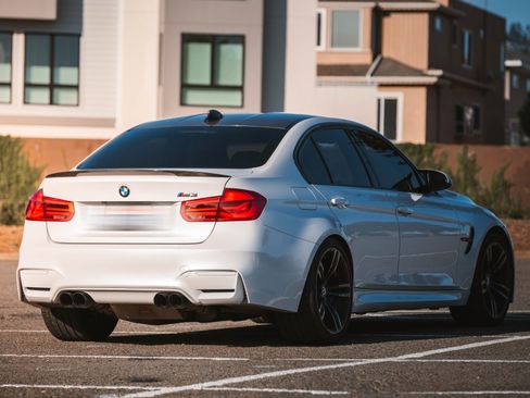Used 2016 BMW M3 RWD image 6