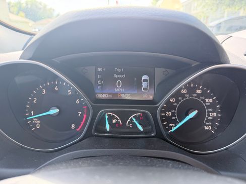 Used 2019 Ford Escape SE FWD image 11