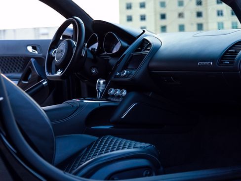 Used 2015 Audi R8 V10 image 15