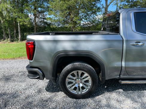 Used 2019 GMC Sierra 1500 Denali w/ Technology Package image 16