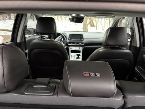 Used 2021 Hyundai Kona Limited image 13