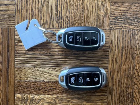 Used 2019 Hyundai Santa Fe Limited image 23