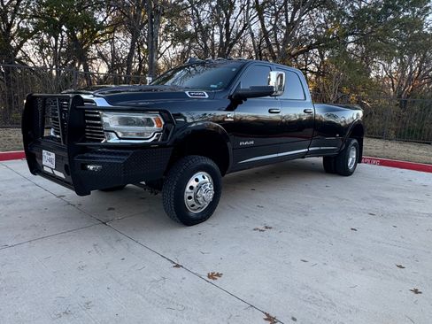 Used 2019 RAM 3500 Laramie image 4