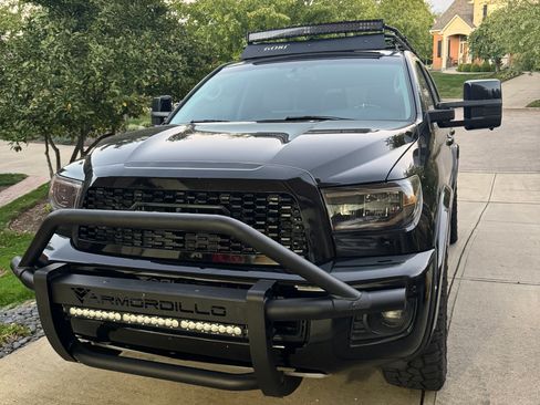 Used 2013 Toyota Sequoia Platinum image 2