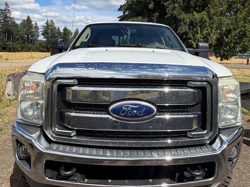 Used 2011 Ford F350 Lariat w/ Camper Pkg AWD/4WD image 2