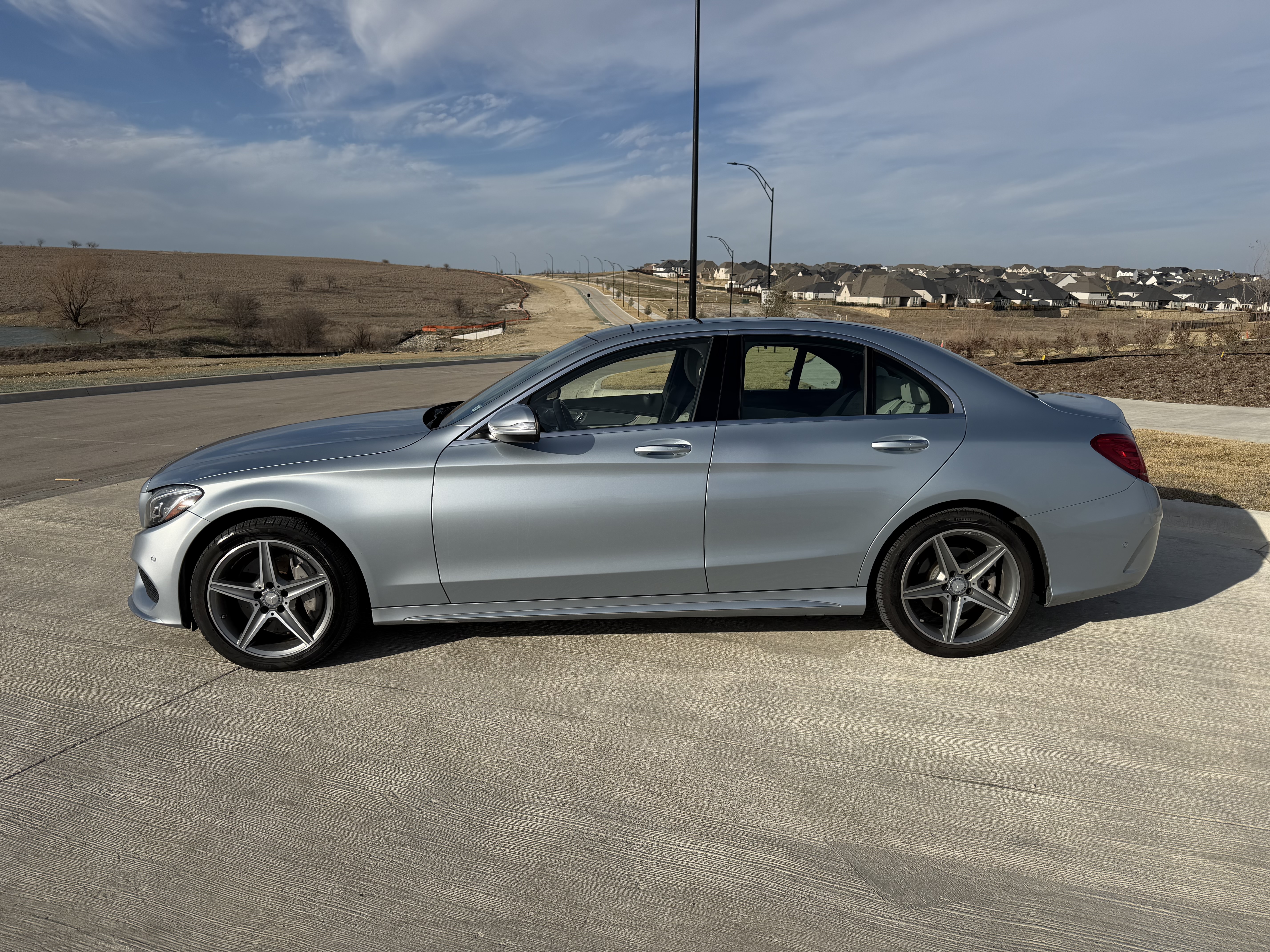 Used 2015 Mercedes-Benz C 400 4MATIC image 4