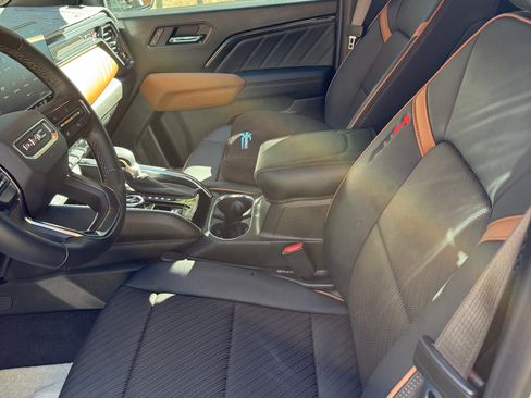 Used 2025 GMC Canyon AT4 w/ Technology Plus Package image 12