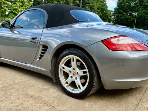 Used 2006 Porsche Boxster RWD image 4