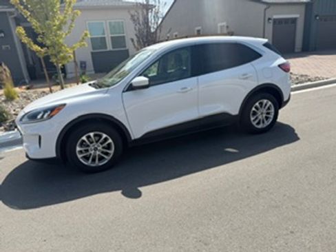 Used 2020 Ford Escape SE AWD/4WD image 4