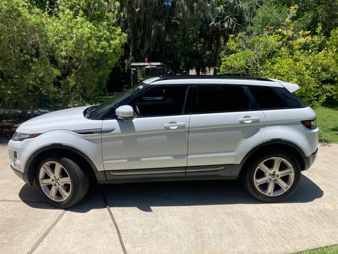 Used 2013 Land Rover Range Rover Evoque Pure Premium AWD/4WD image 9