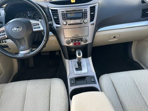 Used 2012 Subaru Outback 2.5i Premium AWD/4WD image 18