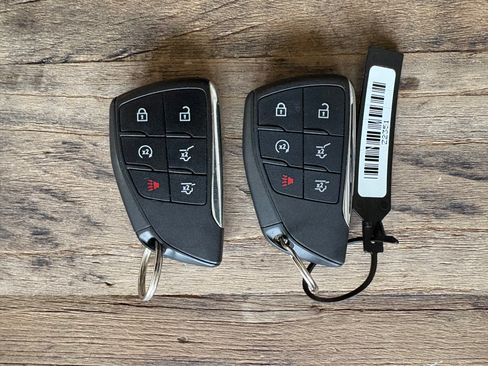 Used 2021 GMC Yukon Denali w/ Denali Premium Package image 26