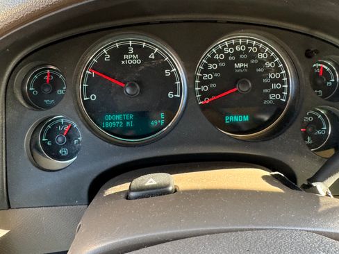 Used 2011 Chevrolet Tahoe LTZ image 5