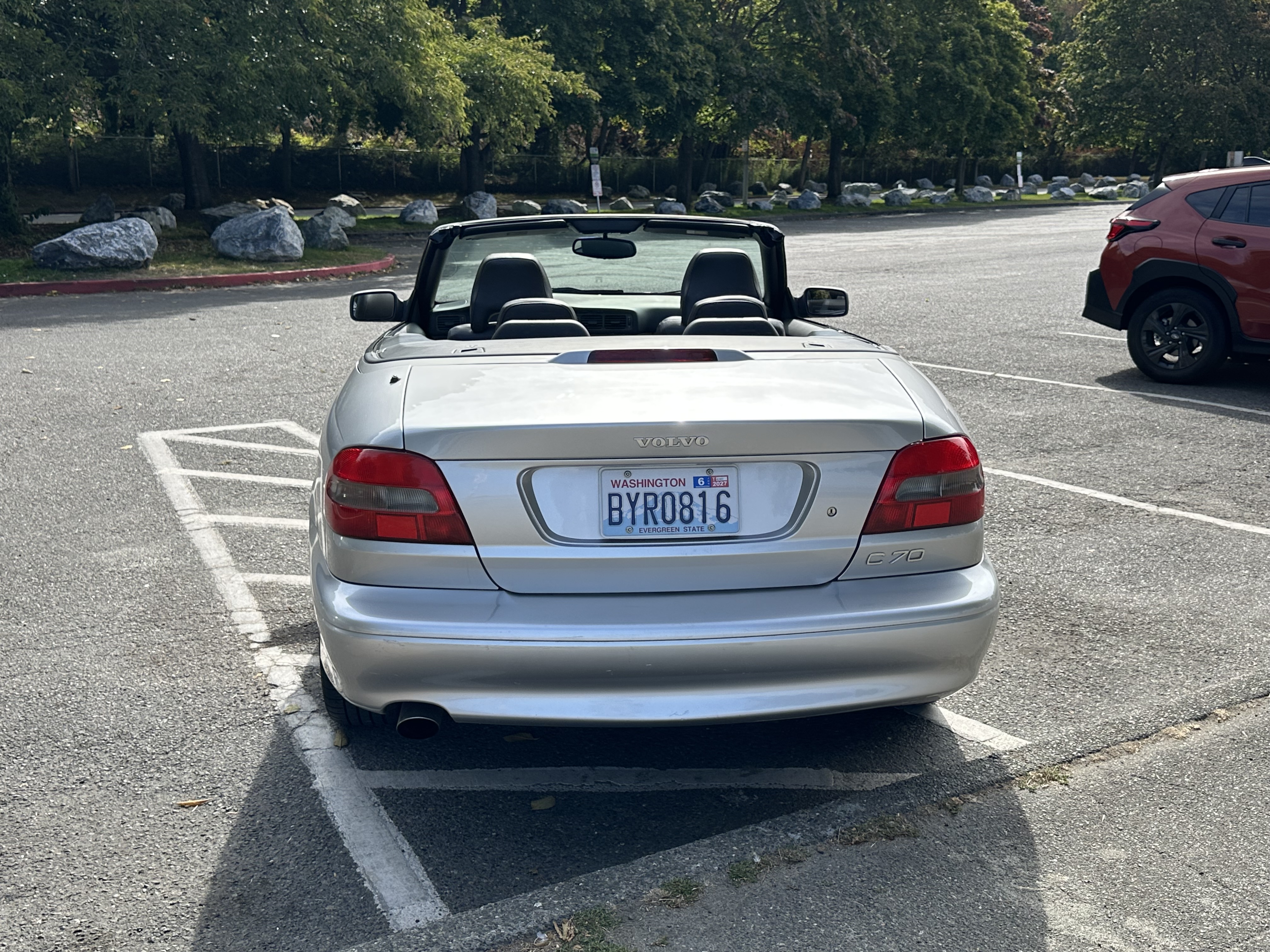 Used 2002 Volvo C70 HT FWD image 9
