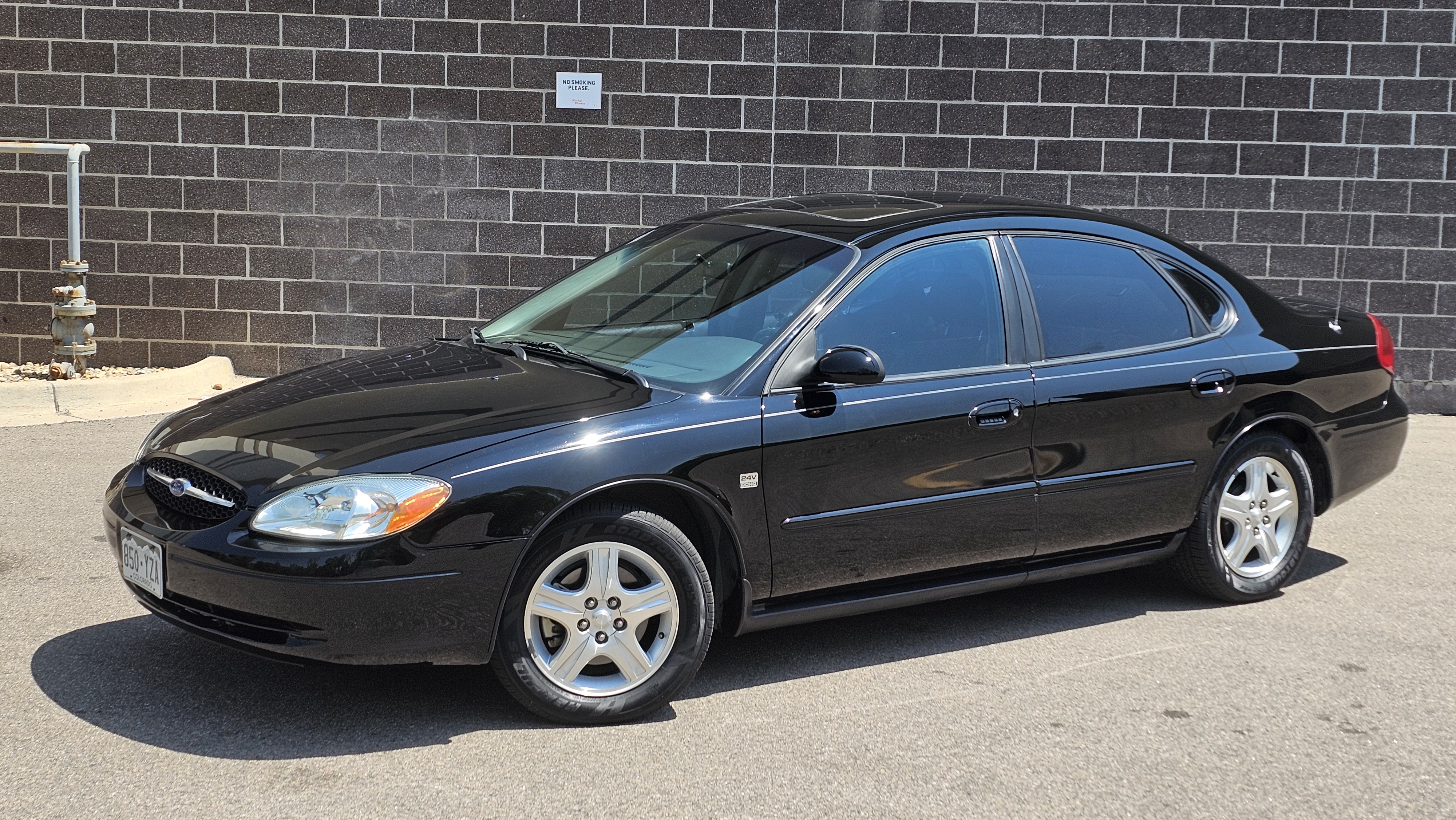 Used 2002 Ford Taurus SEL FWD image 5