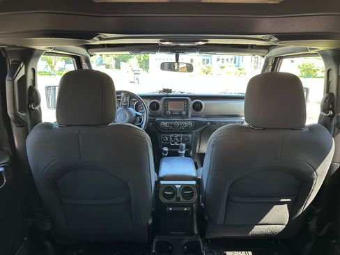 Used 2019 Jeep Wrangler Unlimited Sport S AWD/4WD image 15