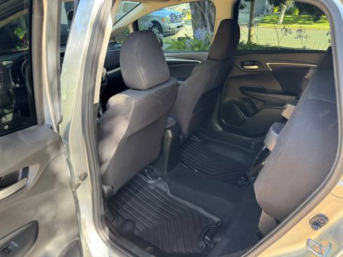 Used 2016 Honda Fit EX image 5