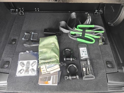 Used 2021 Jeep Wrangler Unlimited Rubicon image 16