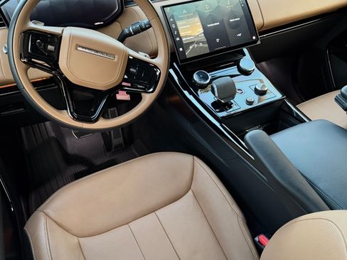 Used 2023 Land Rover Range Rover Sport SE Dynamic image 6