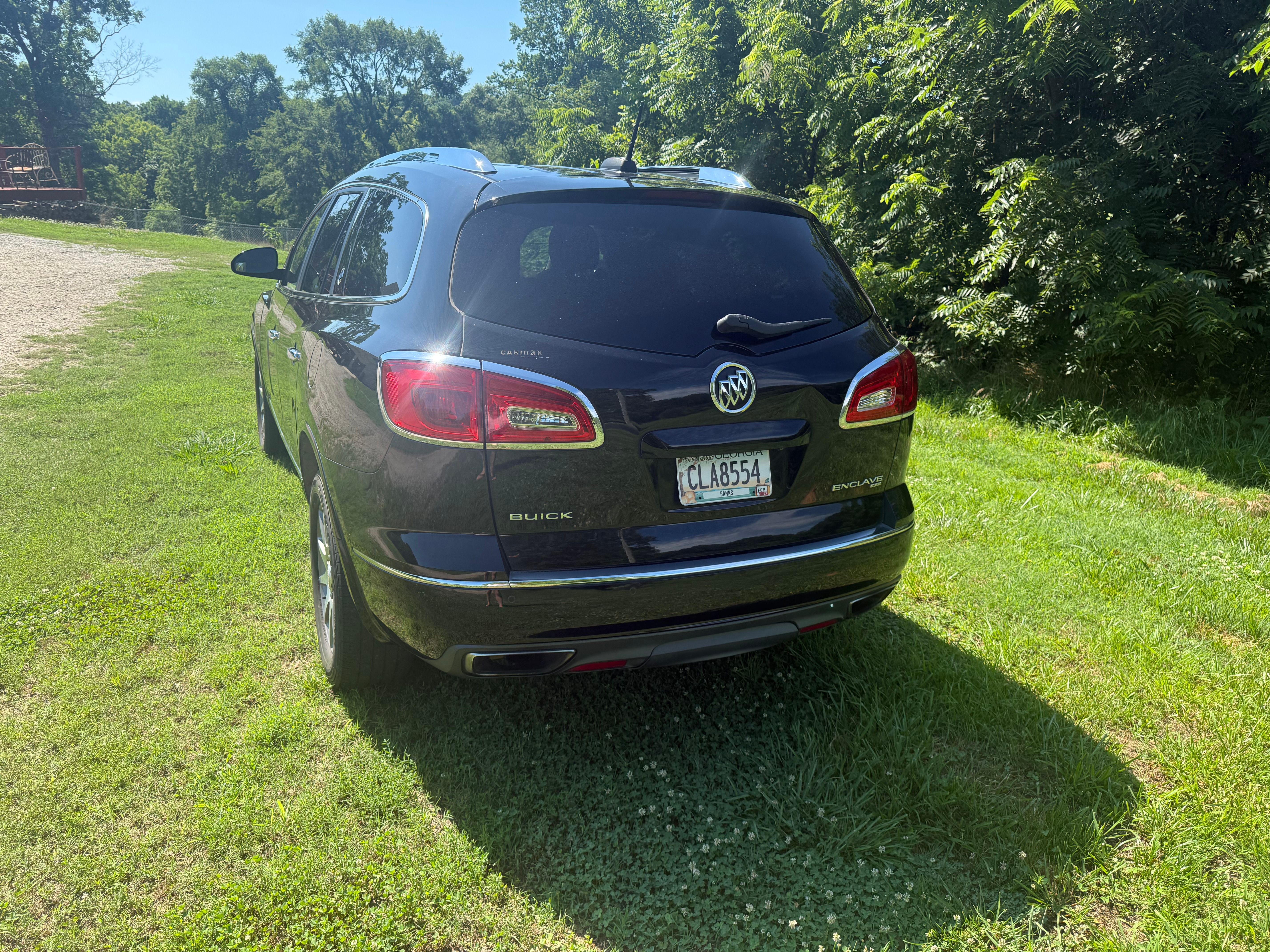 Used 2016 Buick Enclave Leather AWD/4WD image 2