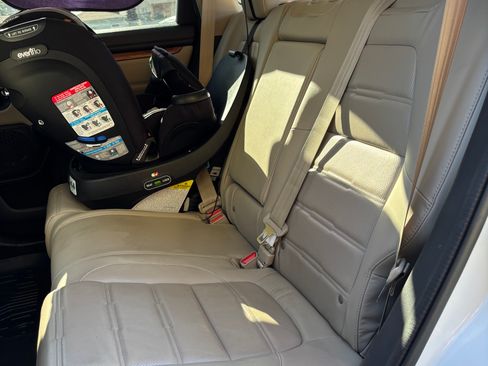 Used 2018 Honda CR-V Touring image 27