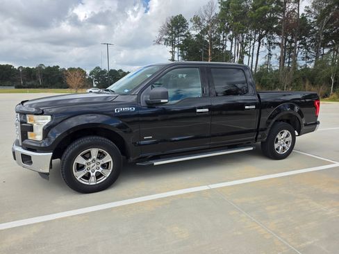 Used 2015 Ford F150 XLT w/ Equipment Group 301A Mid image 4
