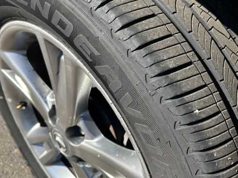 Used 2006 Lexus RX 400h AWD image 30