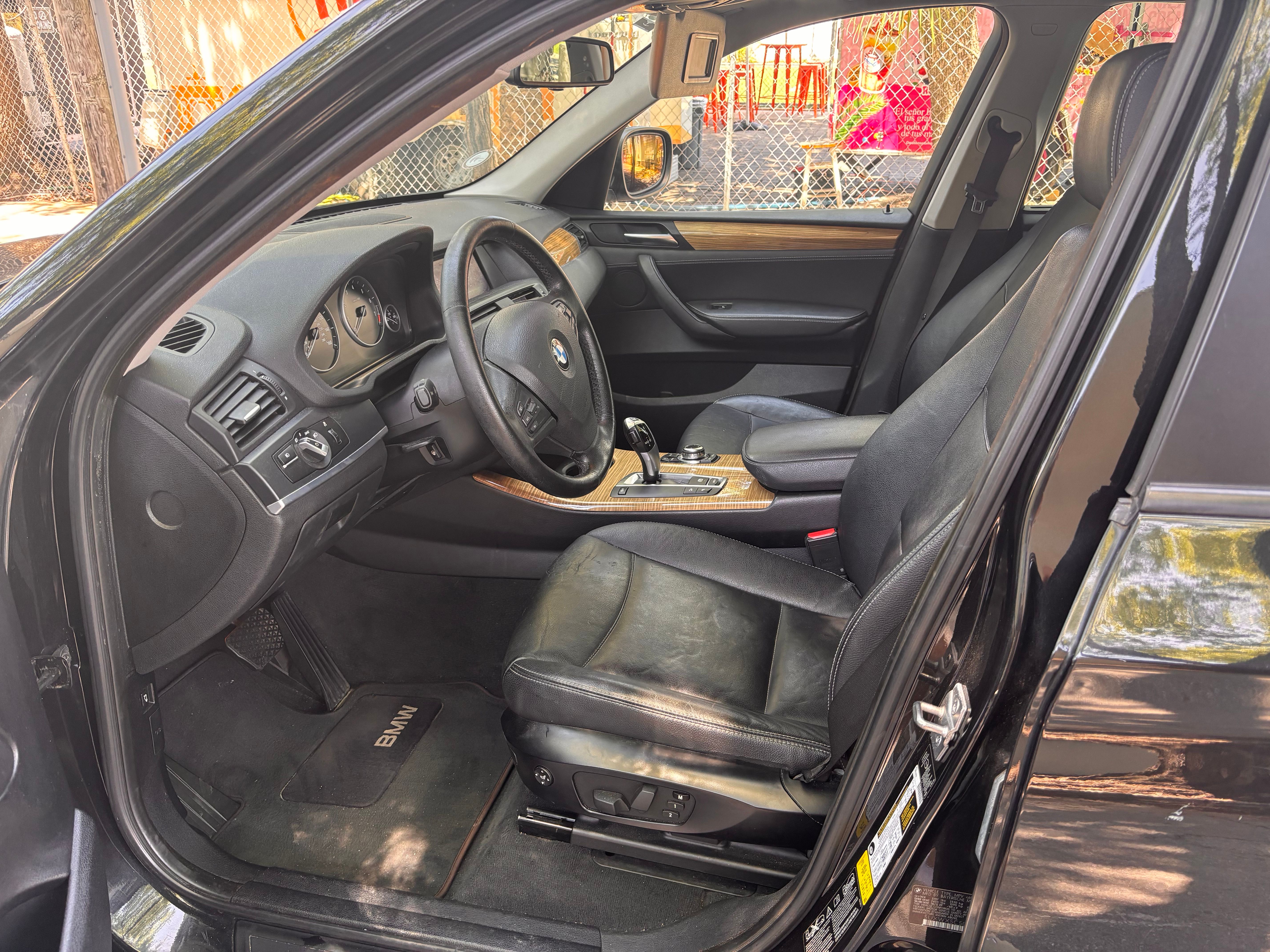 Used 2011 BMW X3 xDrive28i AWD/4WD image 6