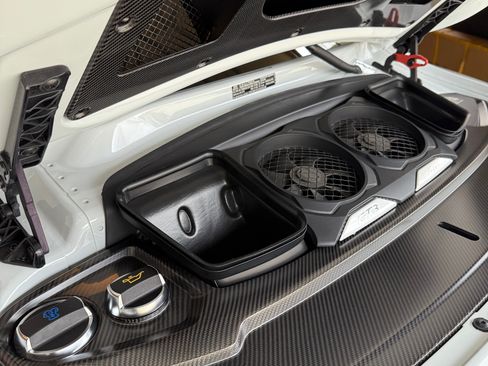 Used 2018 Porsche 911 GT3 image 11