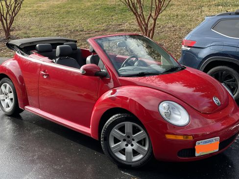 Used 2007 Volkswagen Beetle Convertible w/ Package 1 image 5