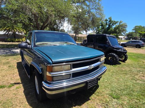 Used 1997 Chevrolet Silverado 1500 4x4 Regular Cab image 1