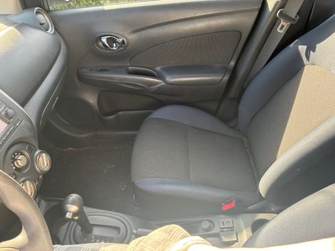 Used 2012 Nissan Versa SL w/ SL Tech Pkg image 12