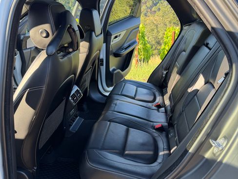 Used 2018 Jaguar F-PACE S AWD/4WD image 8