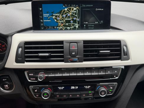 Used 2017 BMW 320i xDrive Sedan AWD/4WD image 19