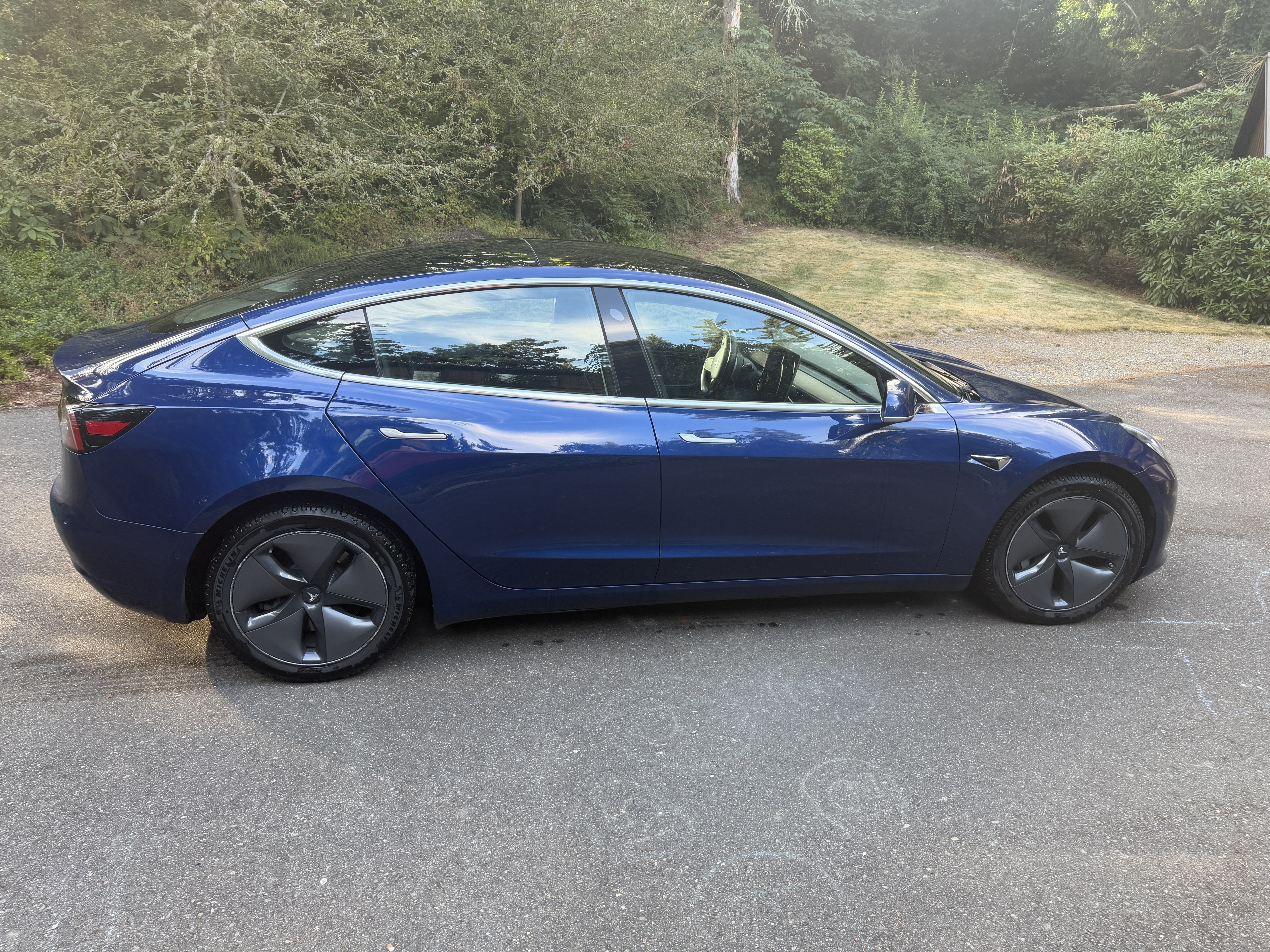 Used 2019 Tesla Model 3 Long Range AWD/4WD image 5