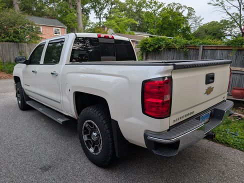 Used 2014 Chevrolet Silverado 1500 LTZ AWD/4WD image 5