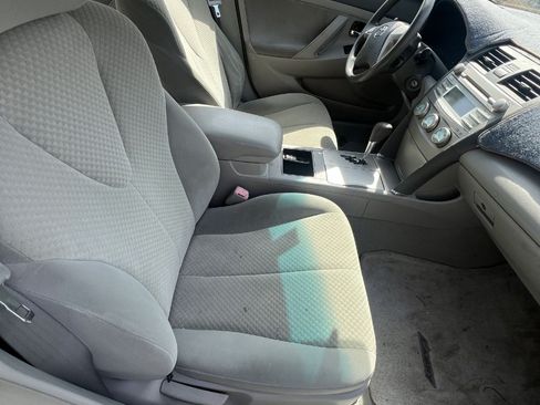 Used 2007 Toyota Camry LE image 17