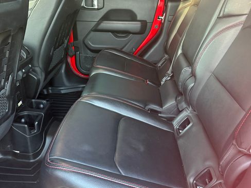 Used 2022 Jeep Gladiator Rubicon w/ LED Lighting Group image 10