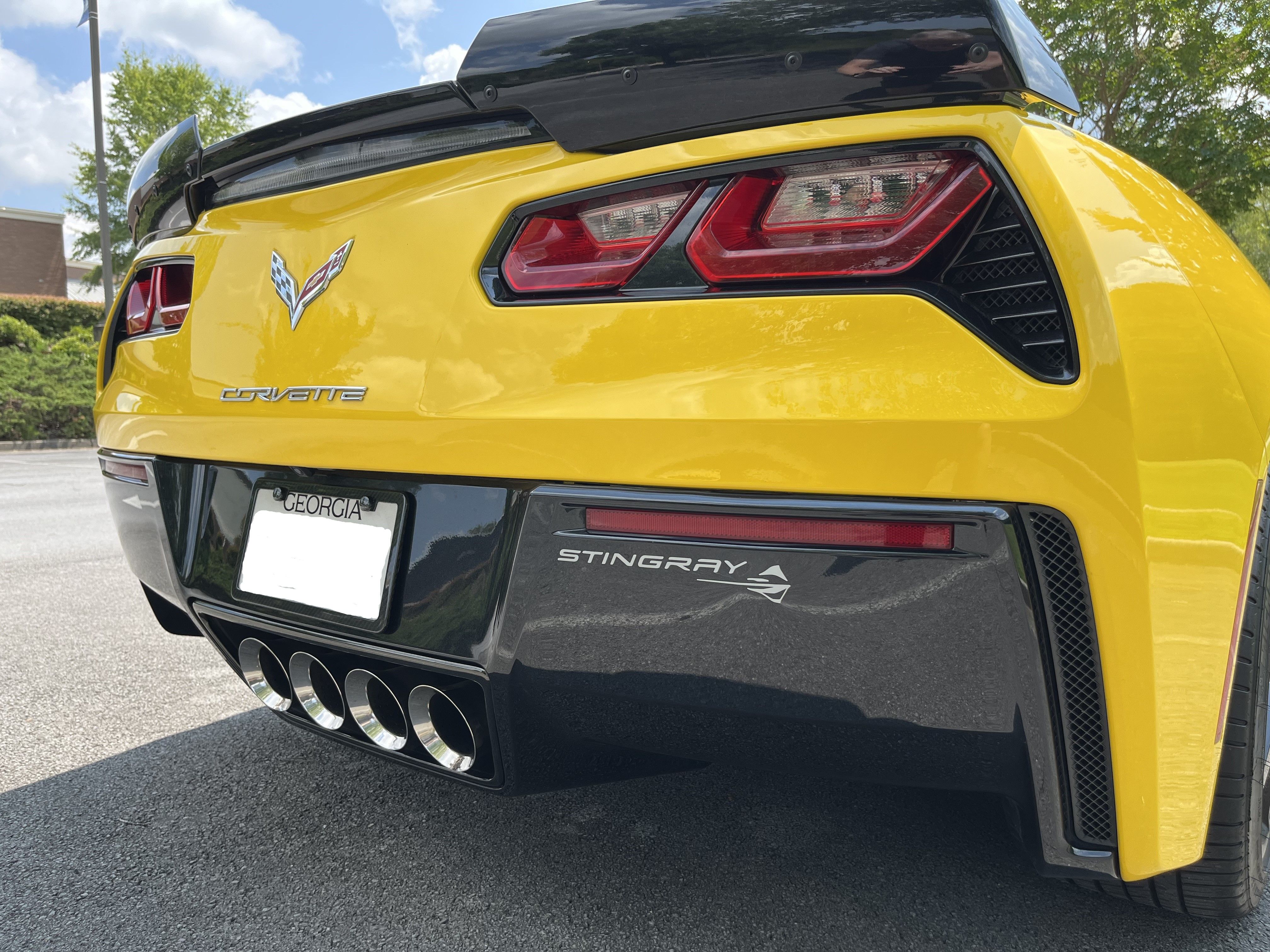 Used 2014 Chevrolet Corvette Stingray Coupe w/ 2LT Preferred Equipment Group RWD image 5