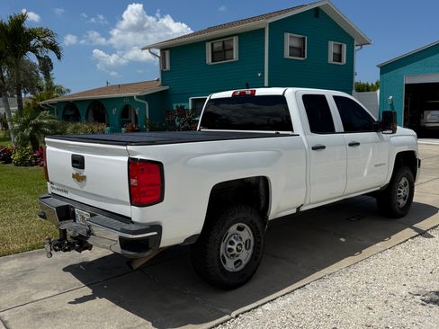 Used 2019 Chevrolet Silverado 2500 W/T AWD/4WD image 5