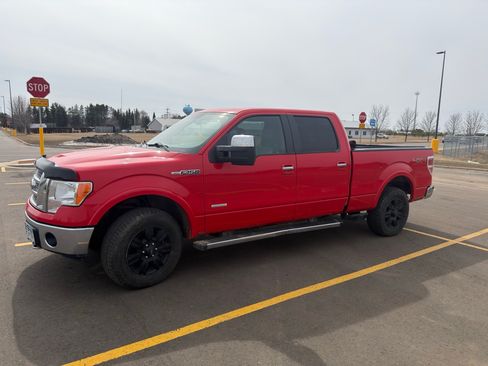 Used 2012 Ford F150 Lariat w/ Lariat Chrome Pkg image 2