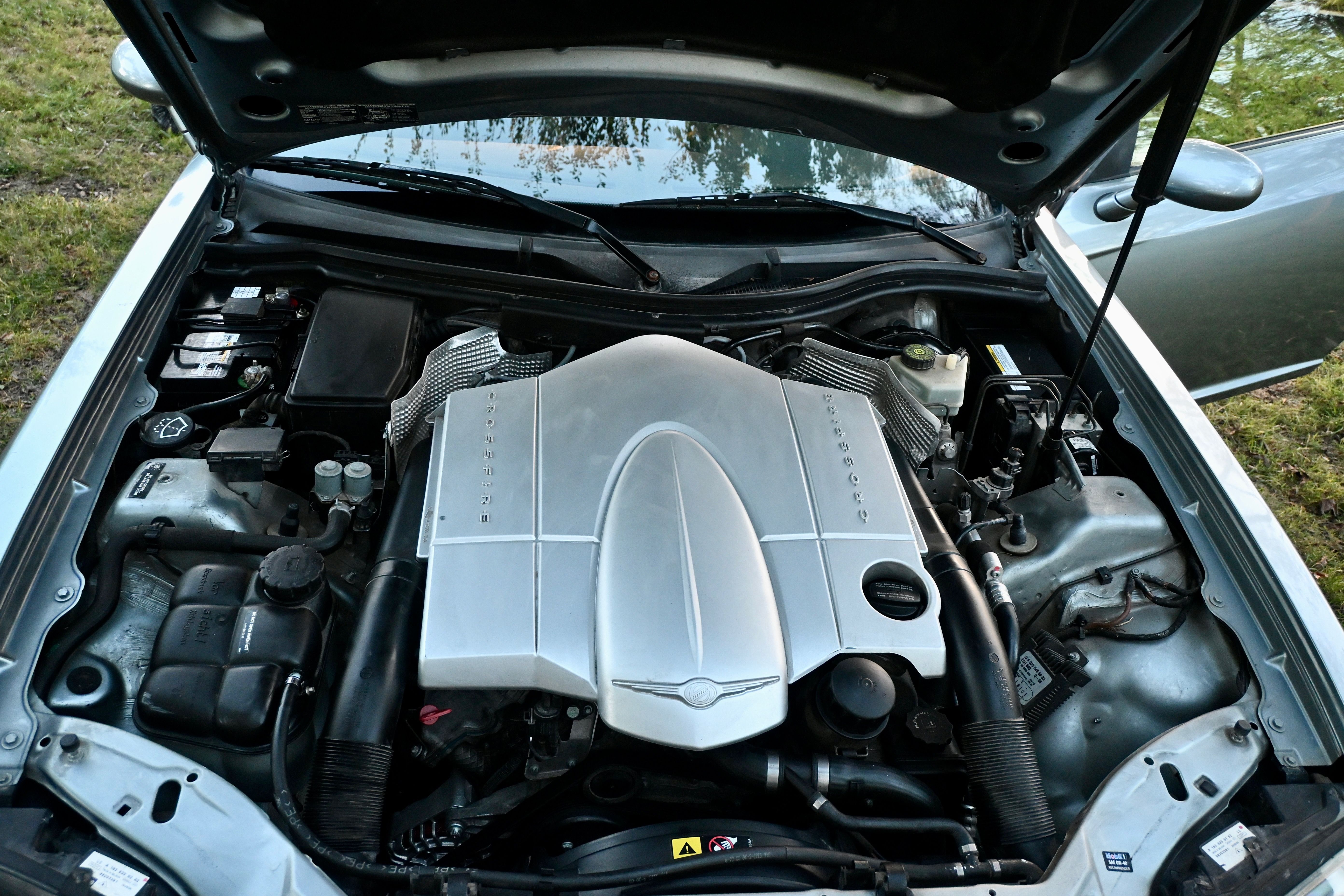 Used 2005 Chrysler Crossfire Limited RWD image 11