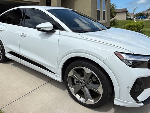 Used 2025 Audi Q4 e-tron Premium Plus w/ Premium Plus AWD/4WD image 10