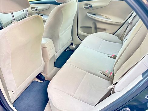Used 2011 Toyota Corolla LE FWD image 18