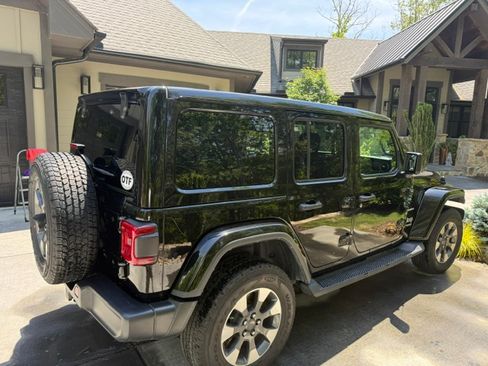 Used 2022 Jeep Wrangler Unlimited Sahara w/ LED Lighting Group AWD/4WD image 2