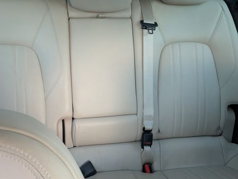 Used 2020 Maserati Levante S image 8